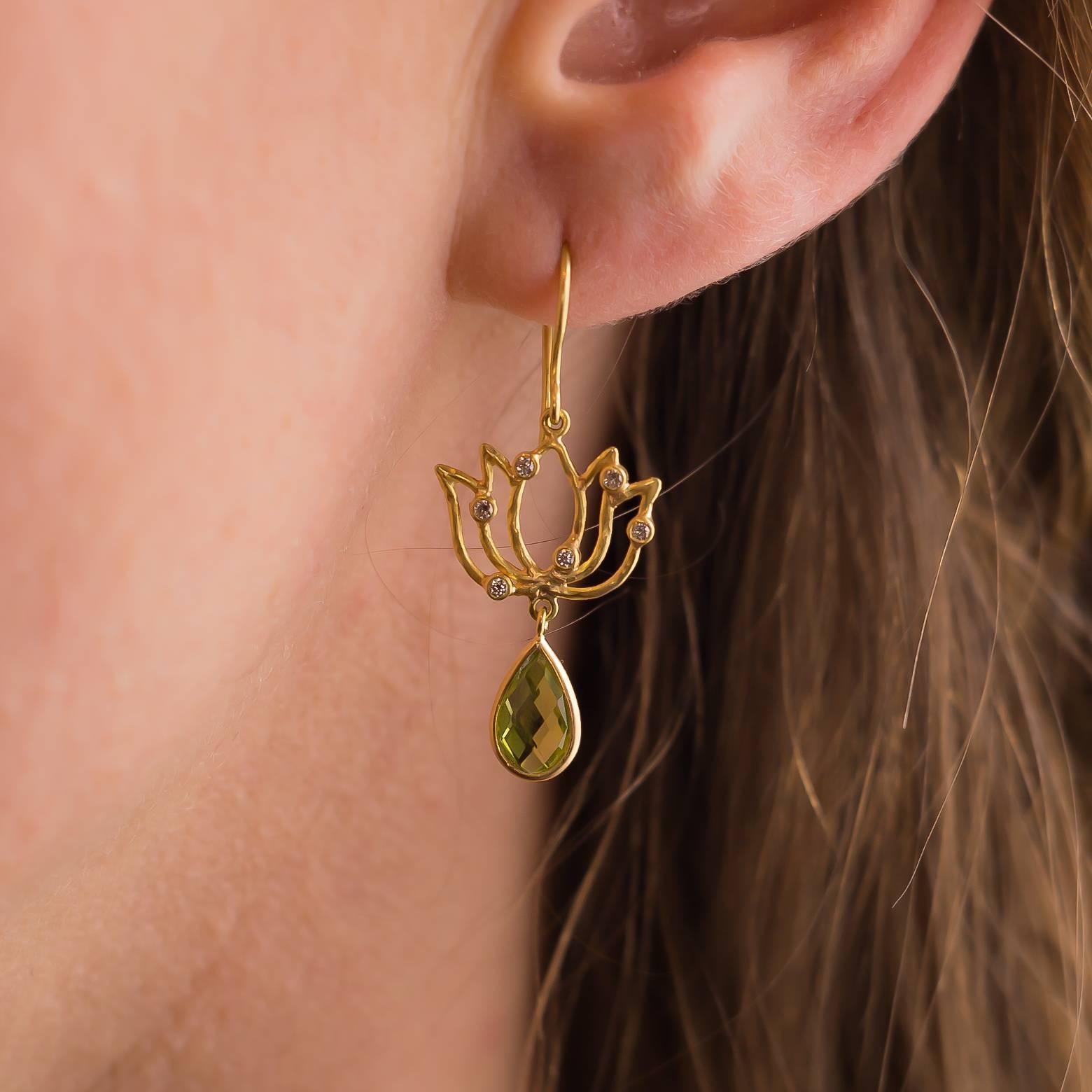 Green Peridot Diamonds Gold Lotus Earrings  1