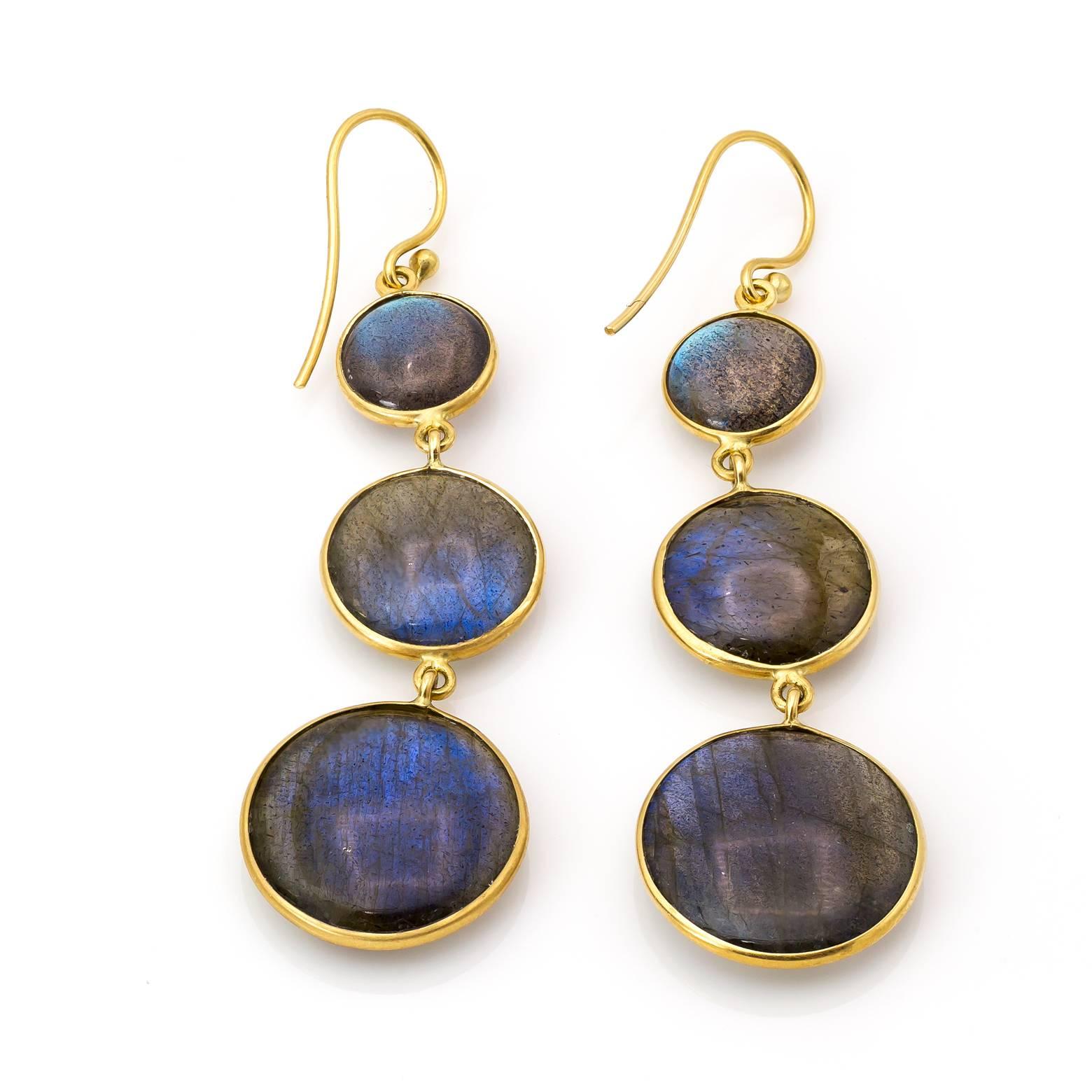 Round Circle Labradorite Yellow Gold Earrings  In Excellent Condition In Berkeley, CA