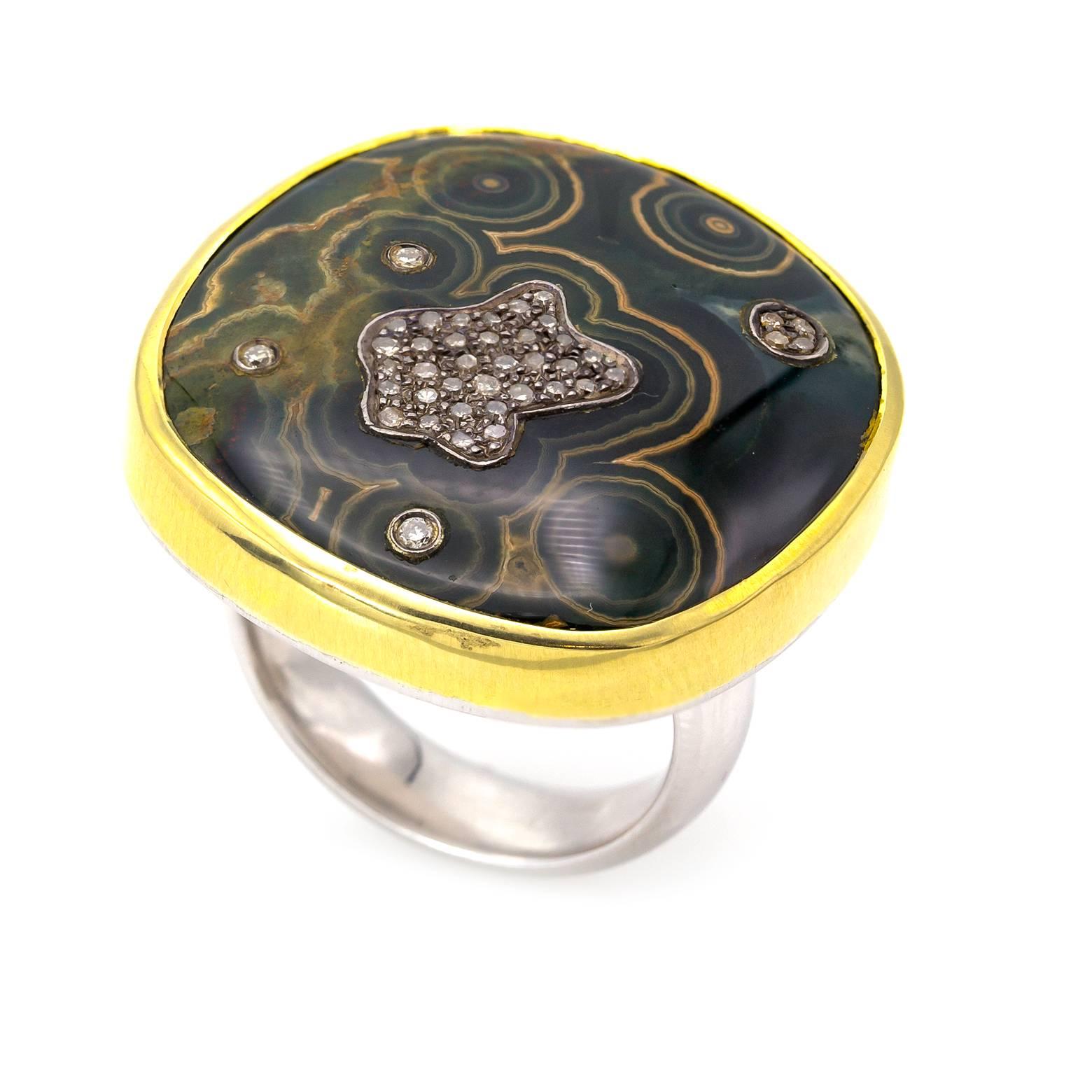 Bague en or et argent avec jaspe vert pavé de diamants de couleurs naturelles Neuf - En vente à Berkeley, CA