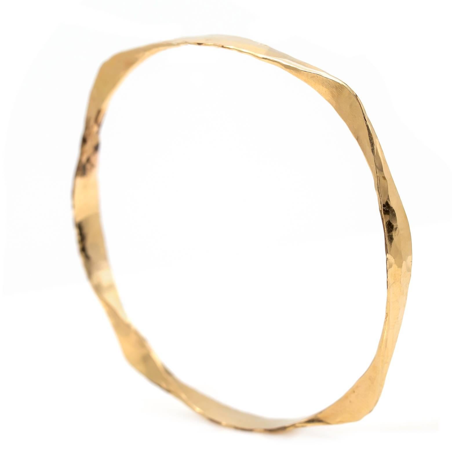 Hammered 14k Gold Bangle in Twisted Yellow Gold In Excellent Condition In Berkeley, CA