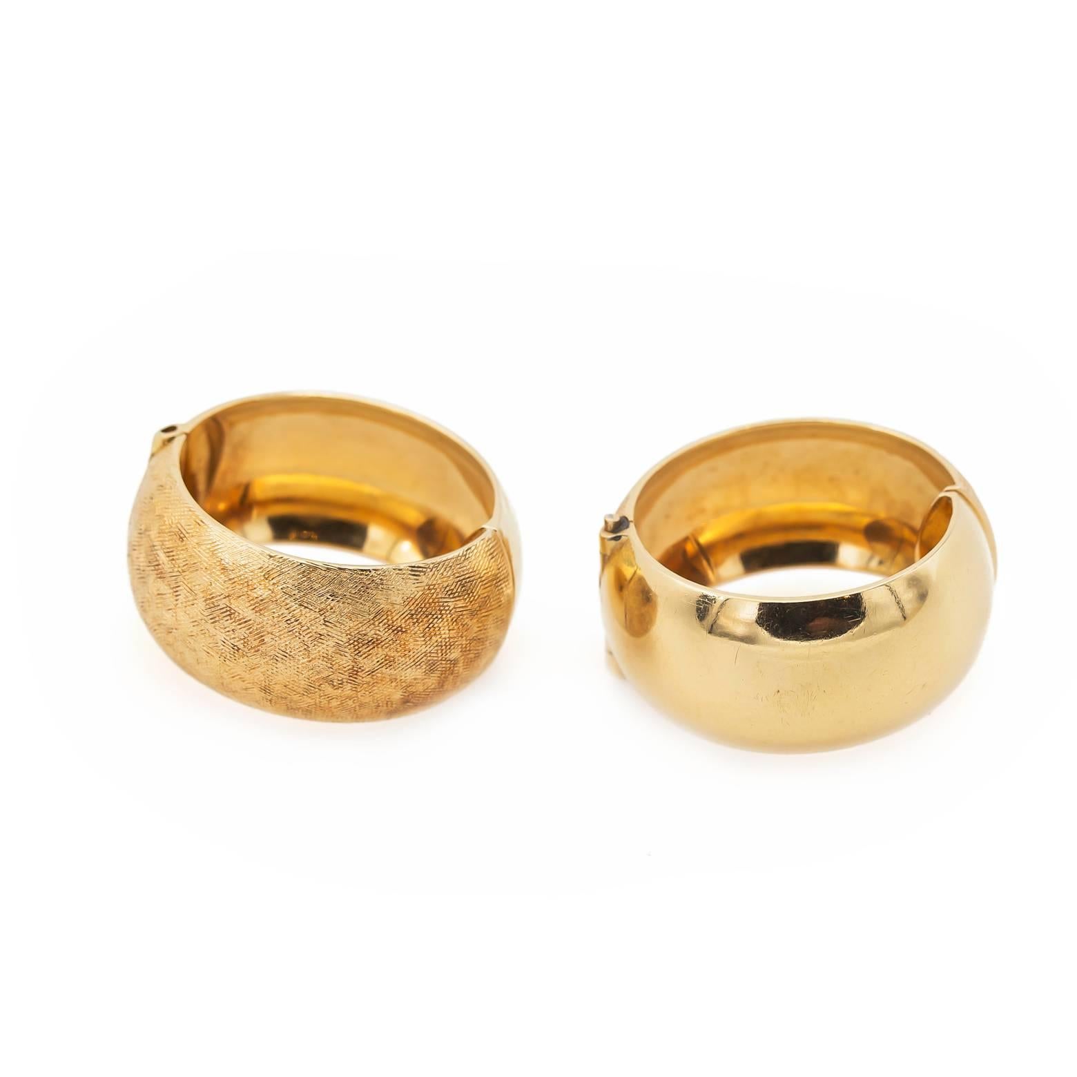 Very comfortable, reversible, and gorgeous! These textured hoop earrings are 14K yellow gold and can be worn with the hammered cross hatched texture showing in the front or with the pure and  polished side. Stunning!