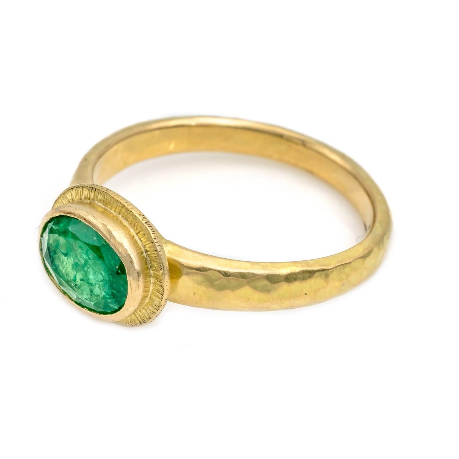 Contemporary Oval Emerald Ring in 18 Karat Yellow Gold, Hammered and Textured, 0.90 Carat