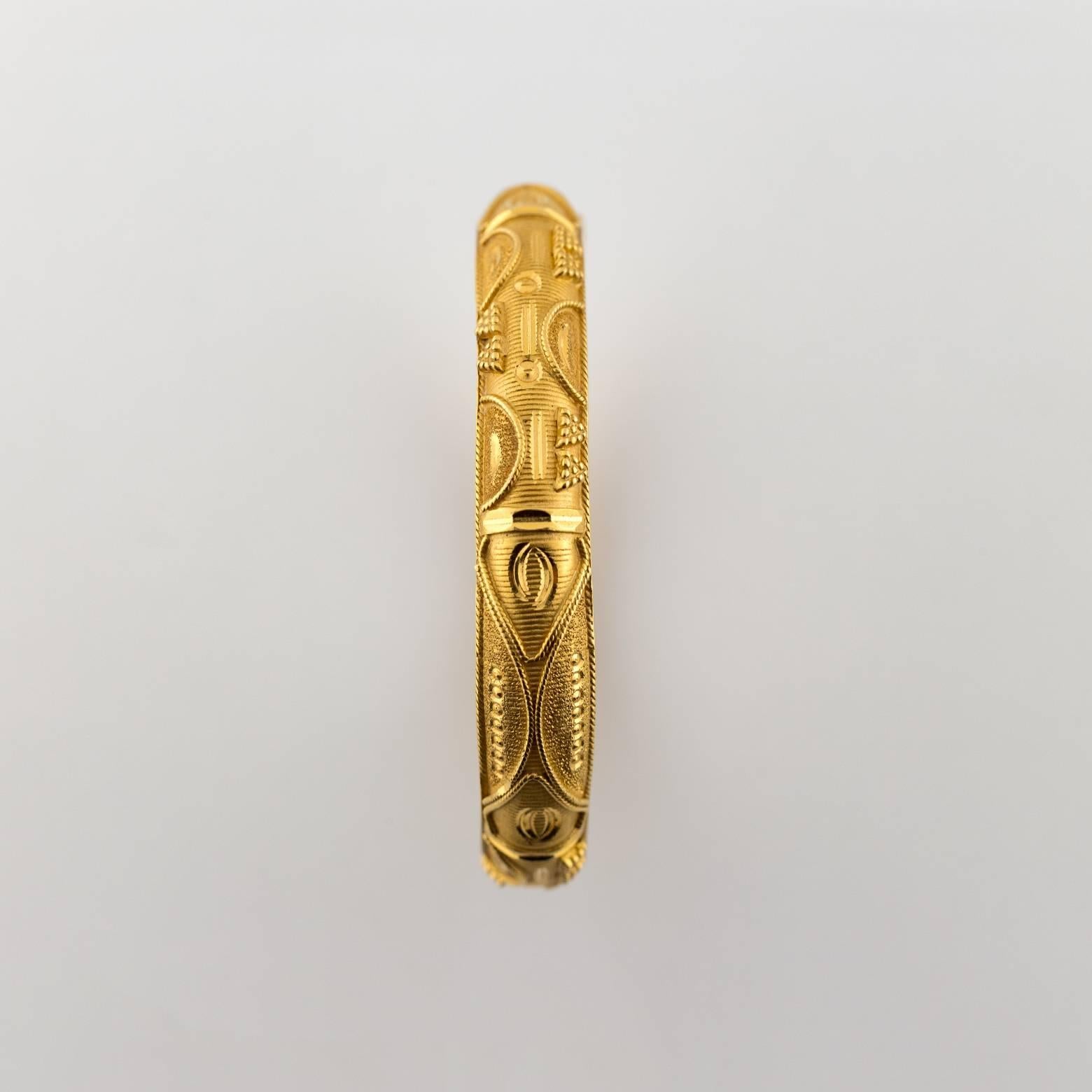engraved bangle gold