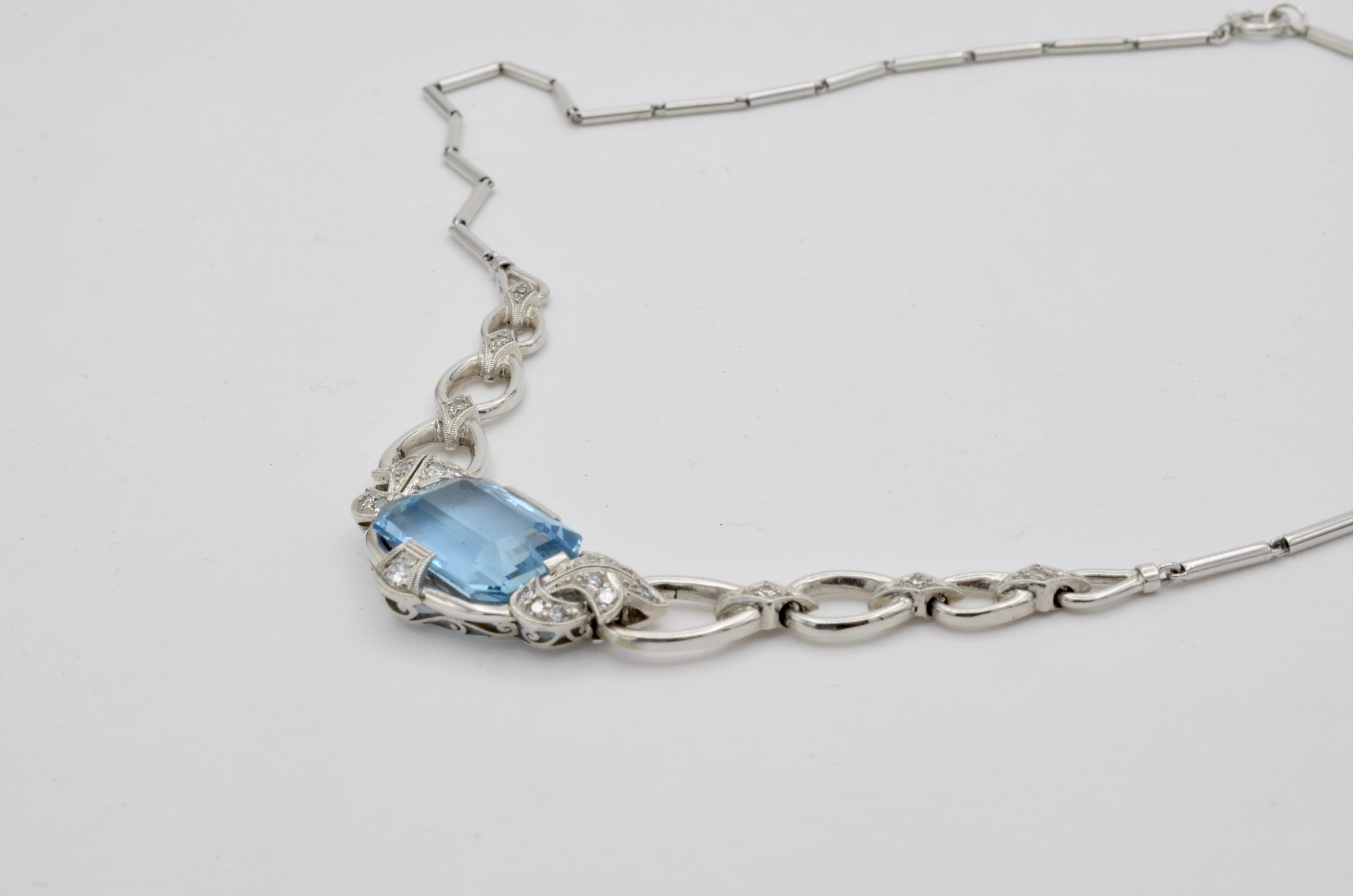 Retro 60's Aquamarine Diamond Gold Necklace For Sale 1