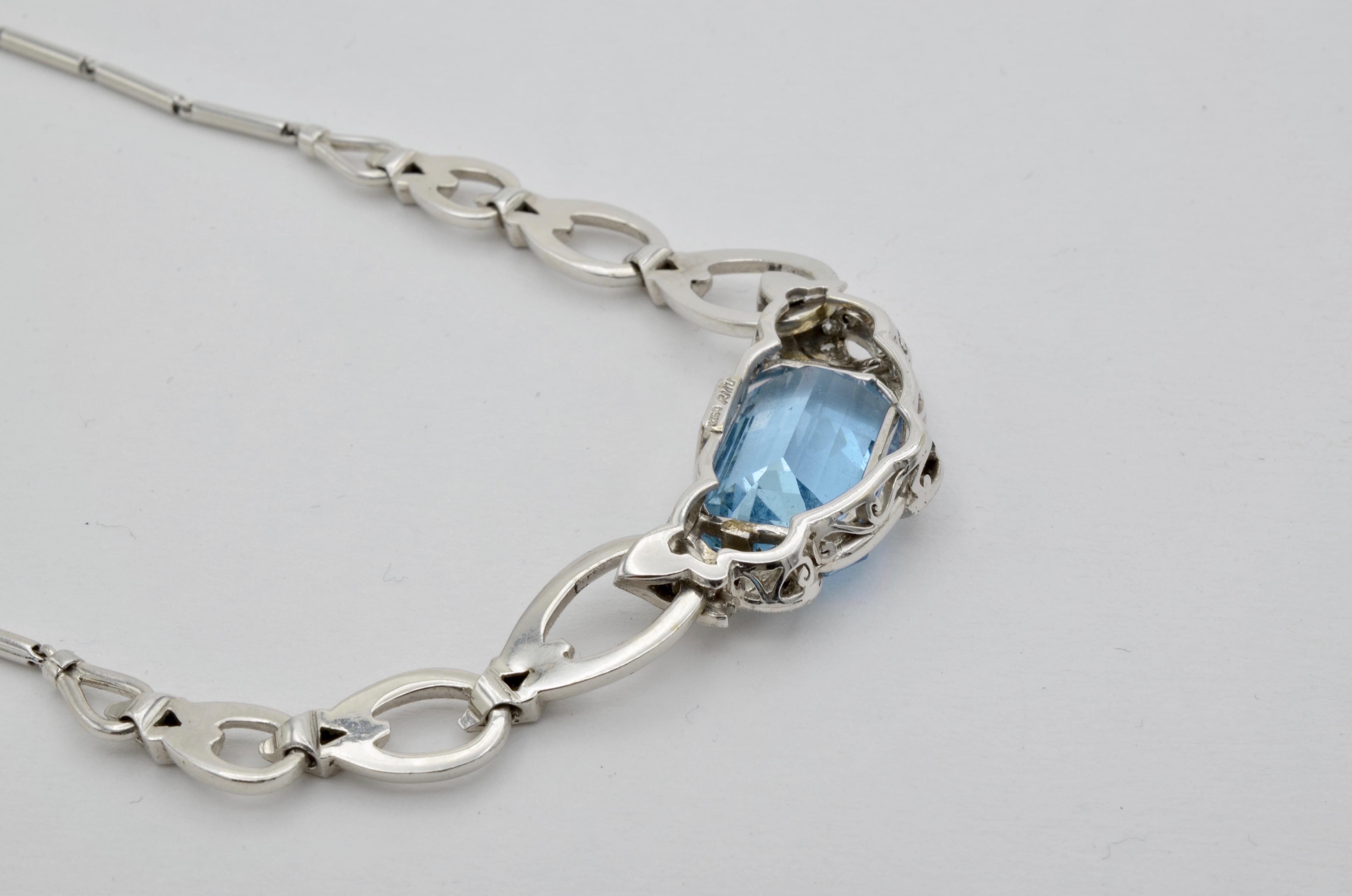 Retro 60's Aquamarine Diamond Gold Necklace For Sale 2