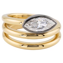 Anello con diamante Sophia D. Marquise in platino e oro giallo 18 carati