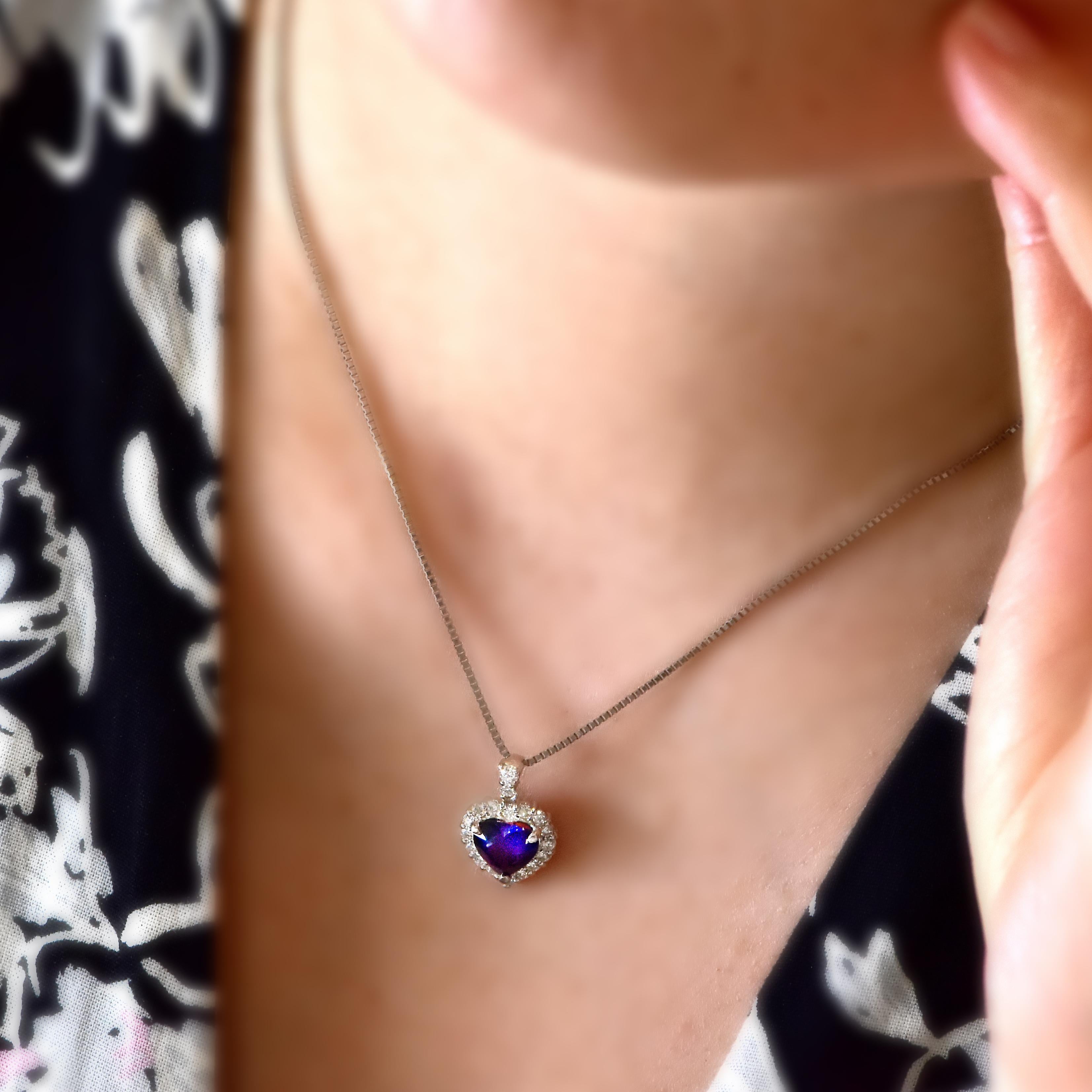 Moderne Pendentif en platine avec saphir bleu royal et diamant de 1,87 carat naturel en vente