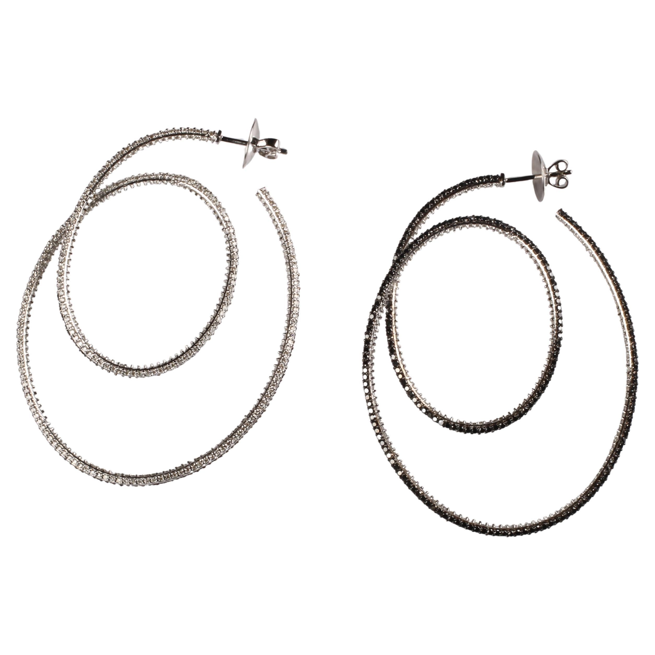 Aros Cósmicos Día y Noche - Oro 18kt, Diamantes Blanco y Negro