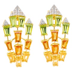 Orecchini a bottone in oro giallo 14 carati con citrino, peridoto e diamanti, con design a cascata e taglio baguette affusolato