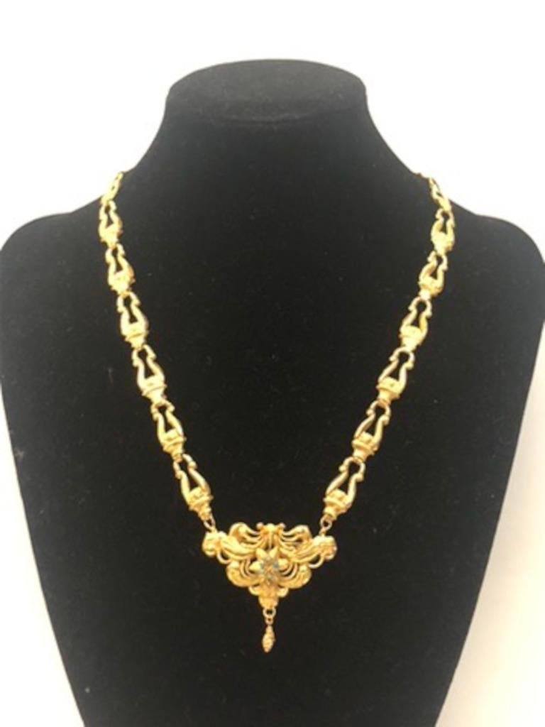 Collier en or gaufré 22 carats Pour femmes en vente