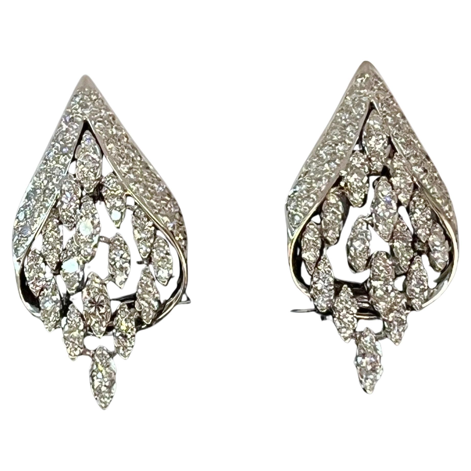 Pair of Vintage 18K White Gold Diamond Earrings, Italy 1970s