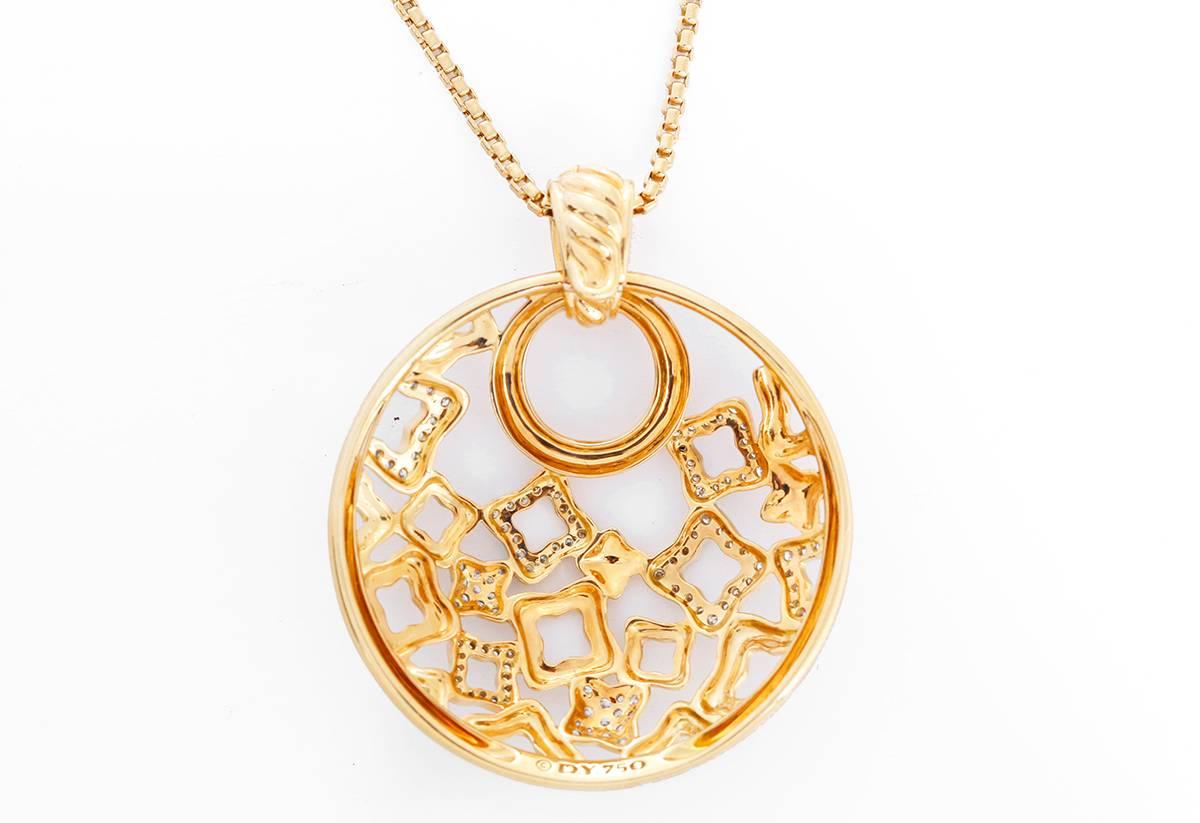 David Yurman Diamond Gold Quatrefoil Large Pendant Necklace In Excellent Condition In Dallas, TX