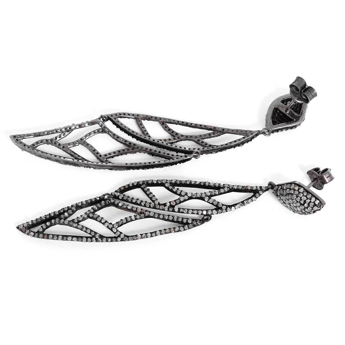 Amazing Diamond and Oxidized Silver Earrings In New Condition In Dallas, TX