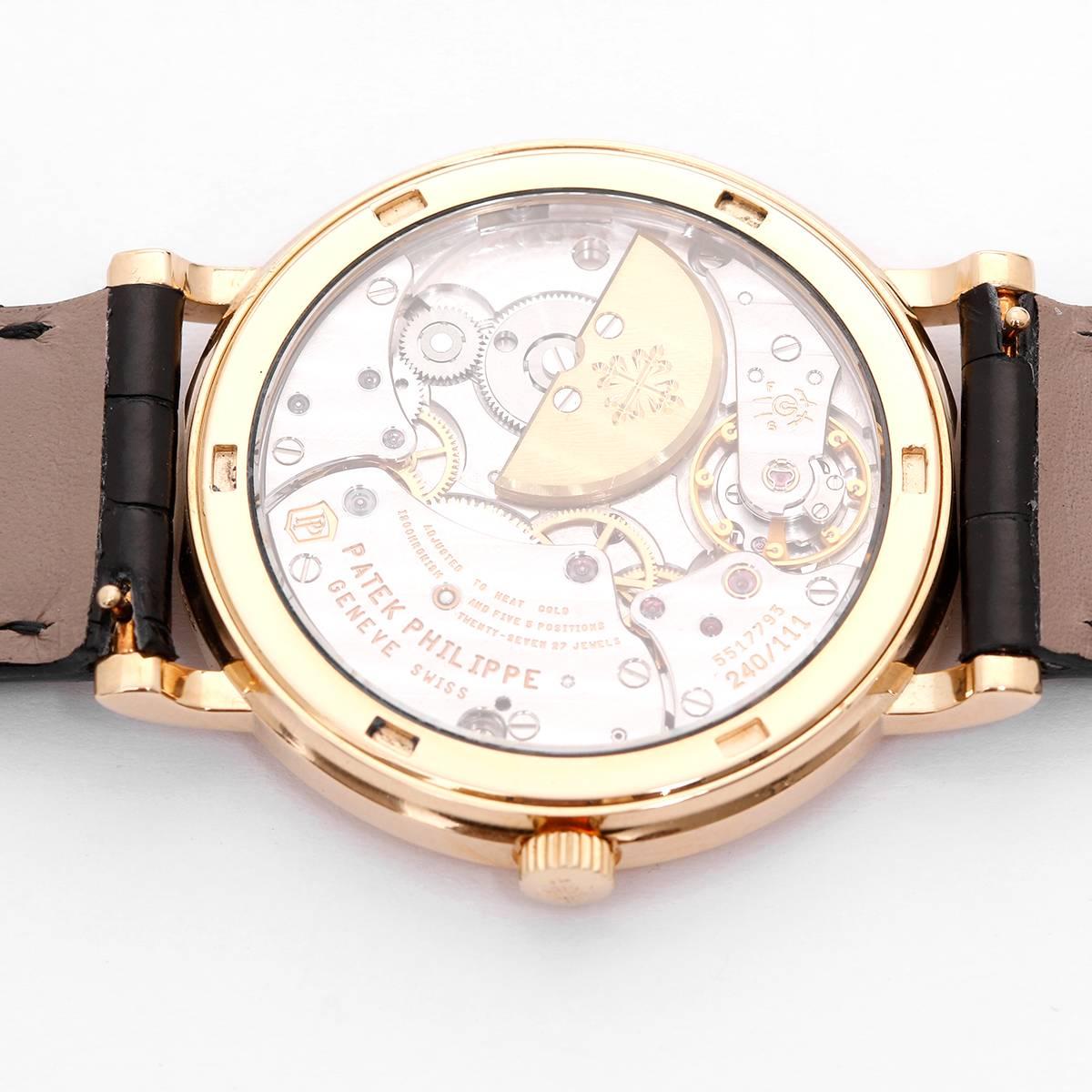 Patek Philippe White Gold Calatrava Automatic Wristwatch Ref 5120 J or 5120J In Excellent Condition In Dallas, TX