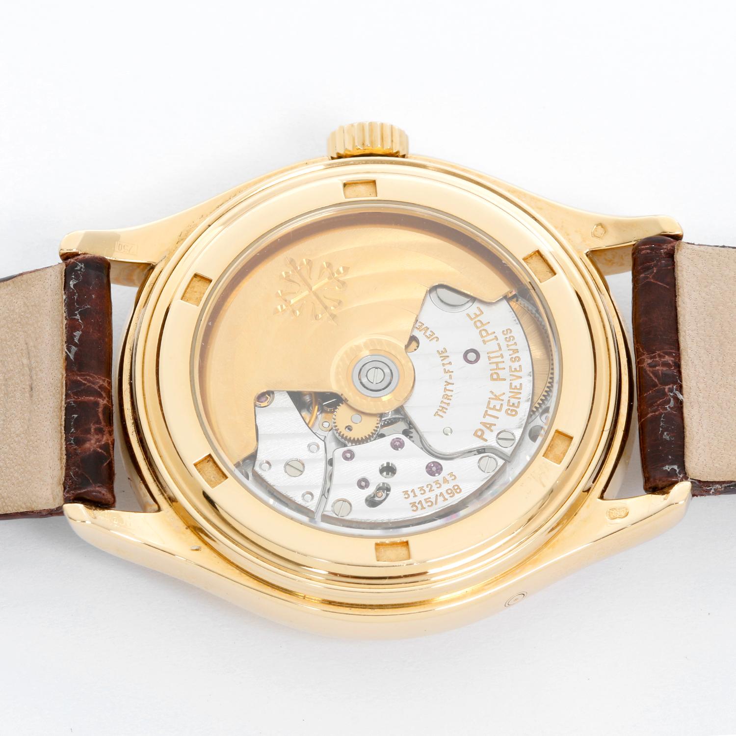 Patek Philippe Annular Calendar 18 Karat Gold Men's Watch 5035 J ‘or 5035j’ In Excellent Condition In Dallas, TX