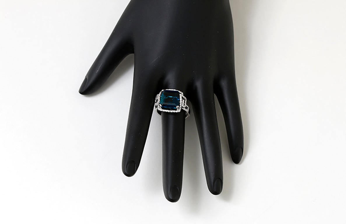 Women's Amazing London Blue Topaz Diamond Gold Ring