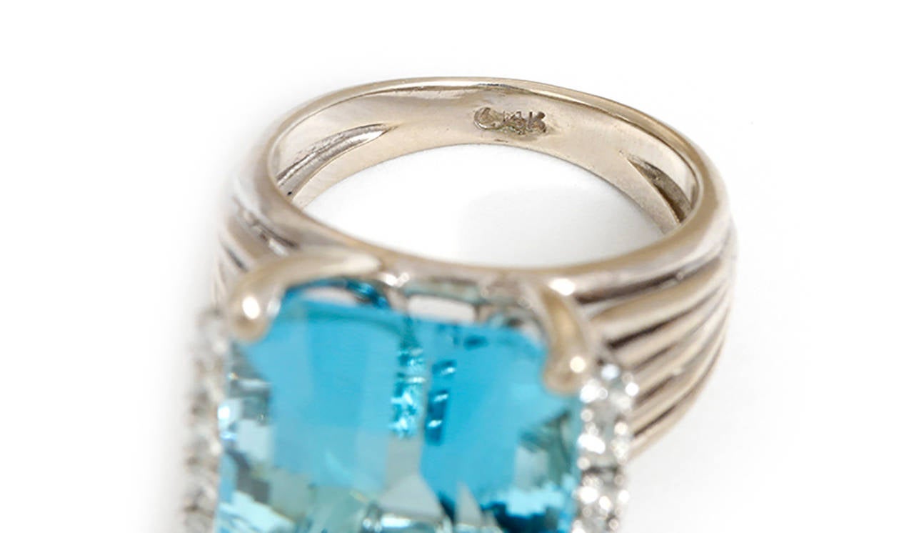 Amazing Aquamarine Diamond Gold Cocktail Ring 1