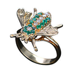 Stunning Yellow Gold, Diamond, and Emerald Fly Ring