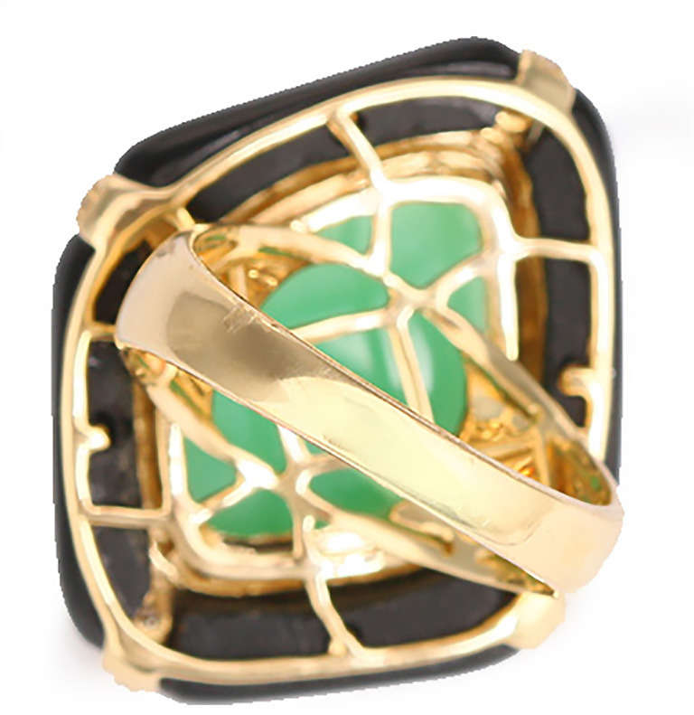 Women's Vibrant Yellow Gold Chrysoprase, Onyx, and Diamond Ring