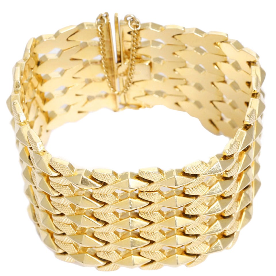 Woven Textured Polished Gold Bracelet