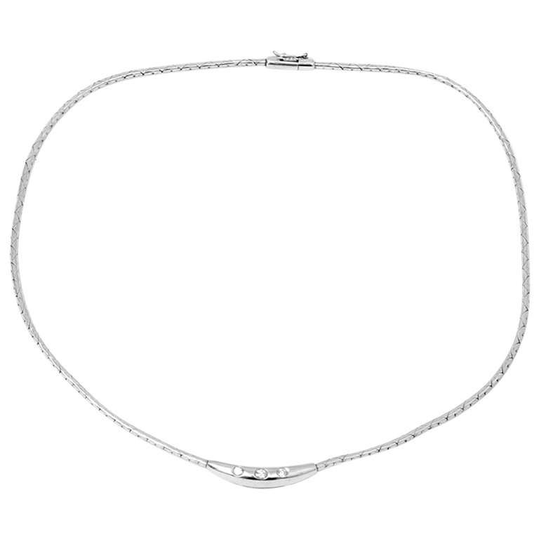 Simple  White Gold Three-Stone Diamond Necklace For Sale