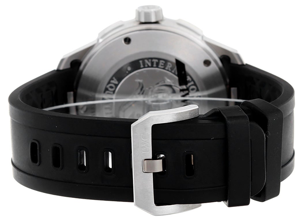 Automatic winding; caliber 30110 with 21 jewels; mechanical depth gauge (0-60 meters); Water resistant at 120 meters / 400 feet. Stainless steel case with unidirectional rotating black/blue bezel and lock down setting crown (46mm diameter). Black