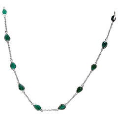 Vintage Beautiful Emerald White Gold Riviere Necklace