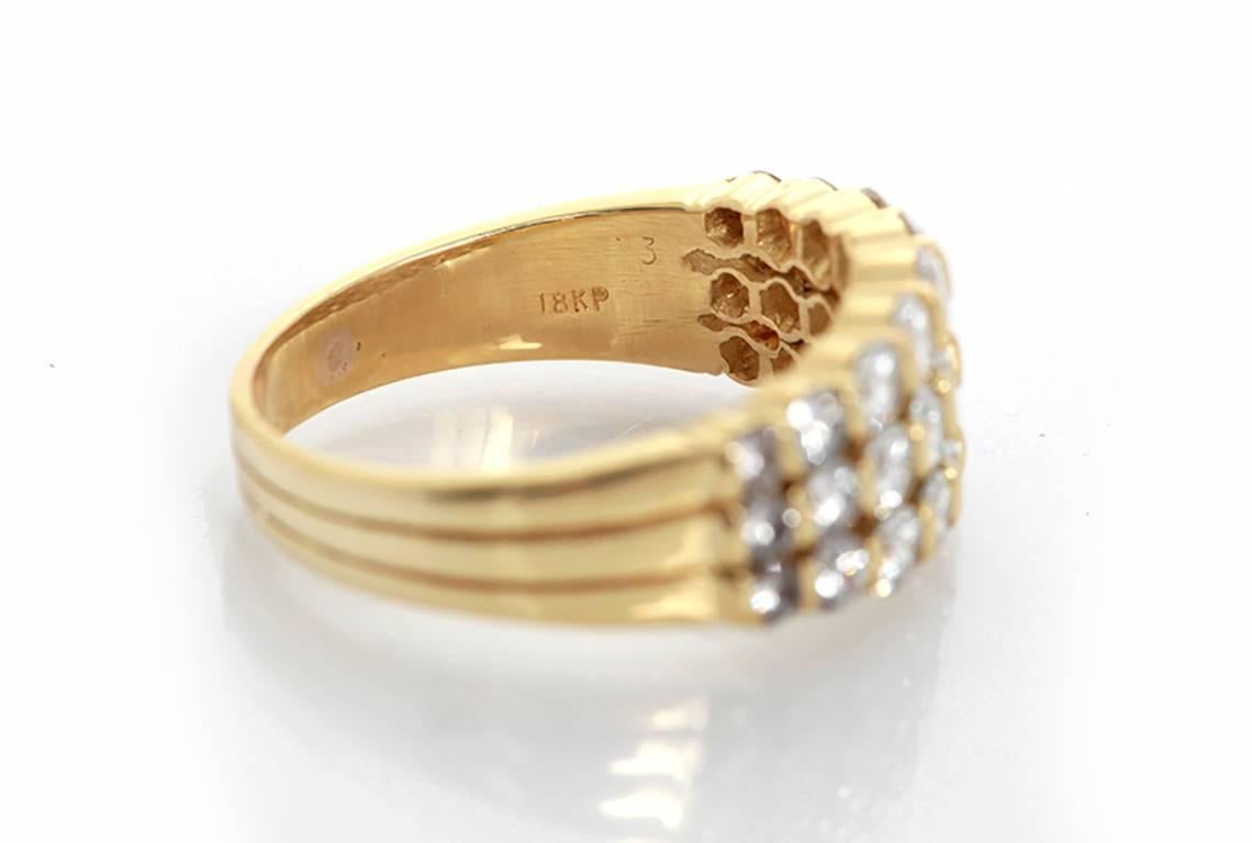 Amazing diamond gold ring In New Condition In Dallas, TX