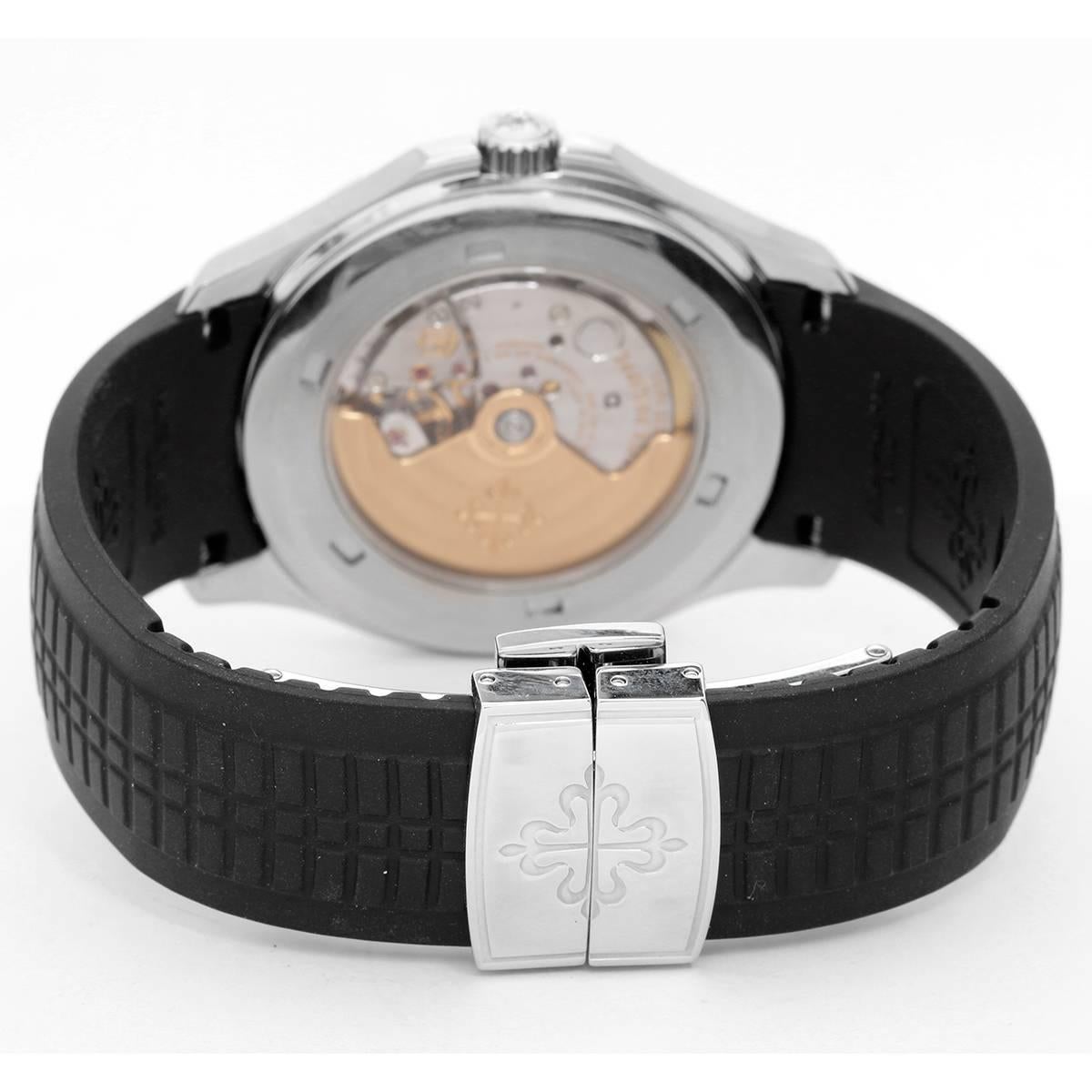 Patek Philippe Stainless Steel Aquanaut Automatic Wristwatch Ref 5167A-001 im Zustand „Hervorragend“ in Dallas, TX