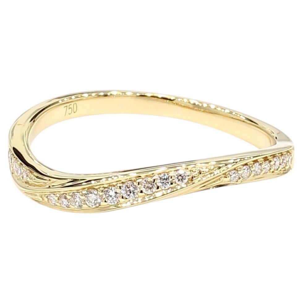 Fascia nuziale in oro giallo con diamante bianco rotondo naturale da 0,56 carati TW in vendita