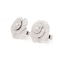 Boucles d'oreilles en or ornées de diamants ronds blancs naturels de 1.55 carats TW