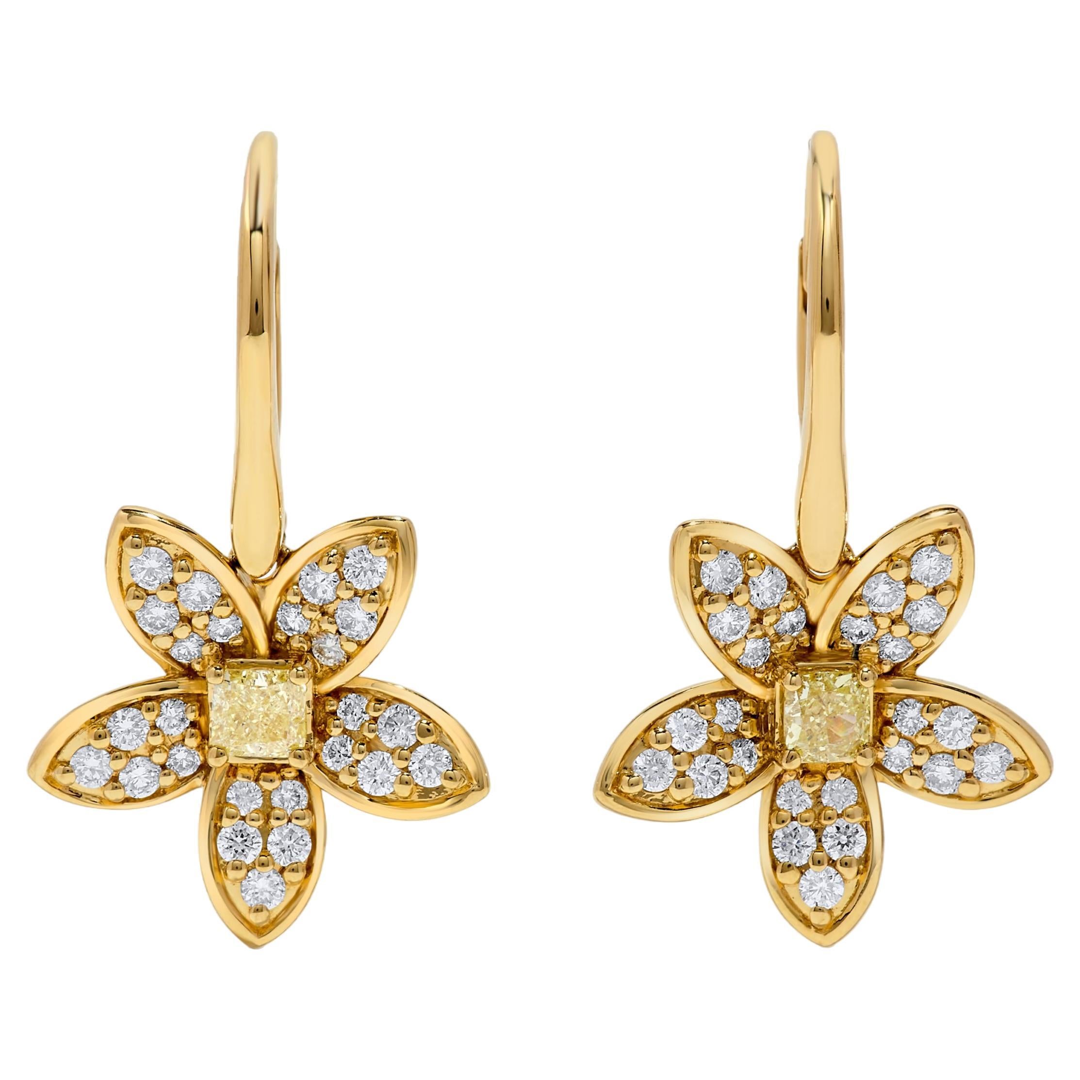 Boucles d'oreilles pendantes en or jaune avec coussin naturel et diamant blanc de 0,91 carat TW