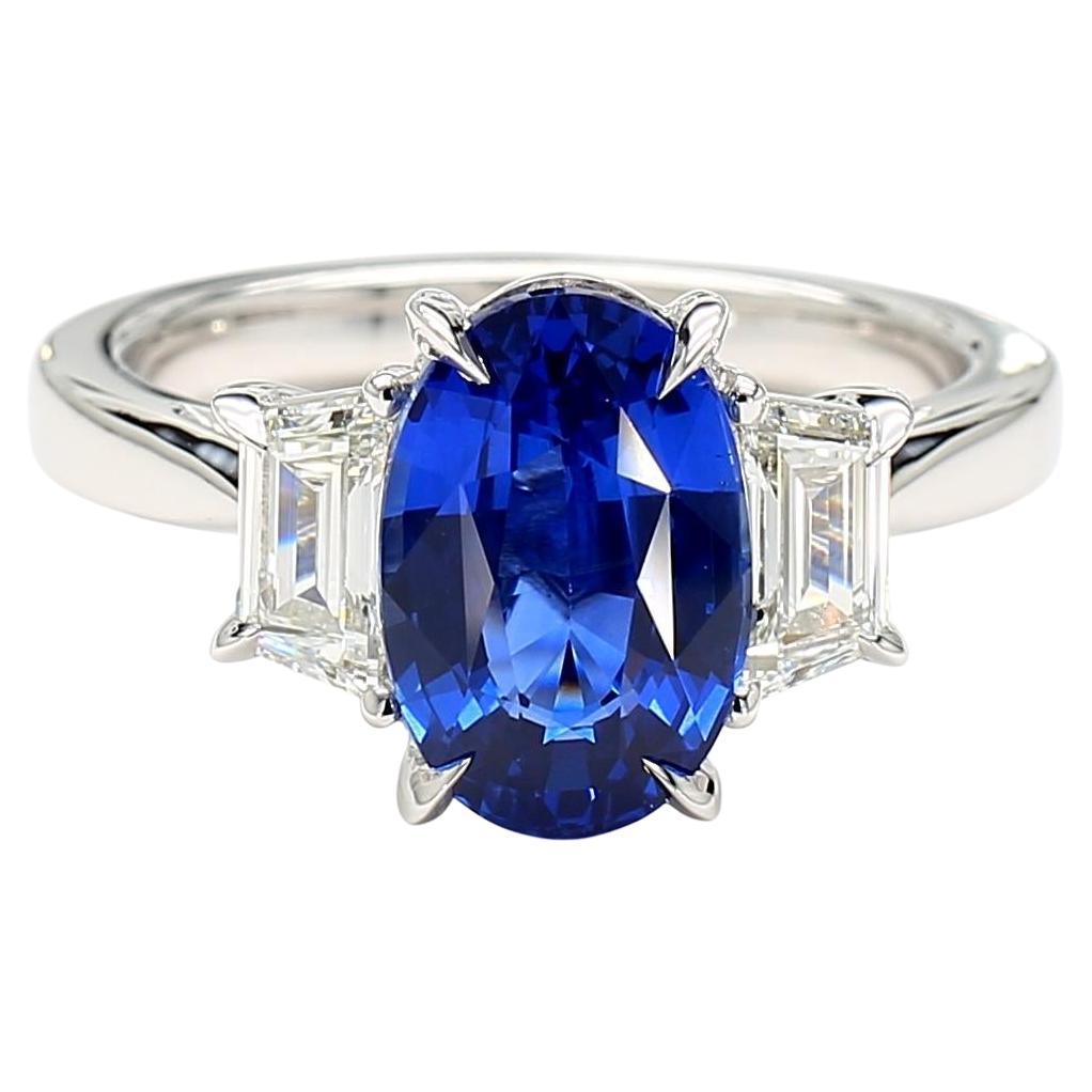 Anello in oro con zaffiro blu ovale e diamante da 3,62 carati TW certificato GIA