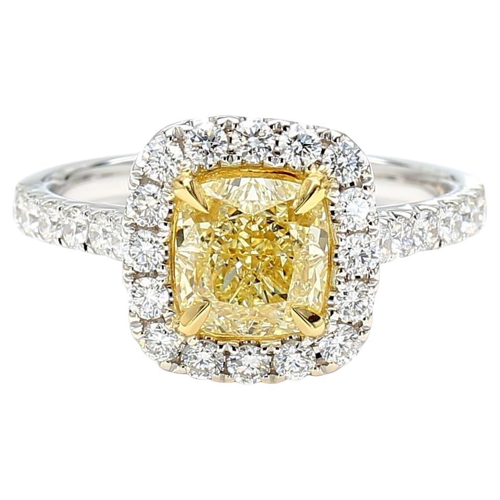GIA-zertifizierter natürlicher gelber Diamant im Kissenschliff 2.16 Karat TW Gold Cocktail-Ring