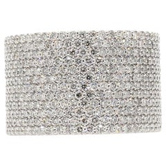 Fascia da cocktail in oro bianco con diamante tondo naturale da 2.26 carati TW