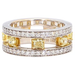 Fede nuziale in oro giallo naturale con diamante radiante da 1.71 carati TW