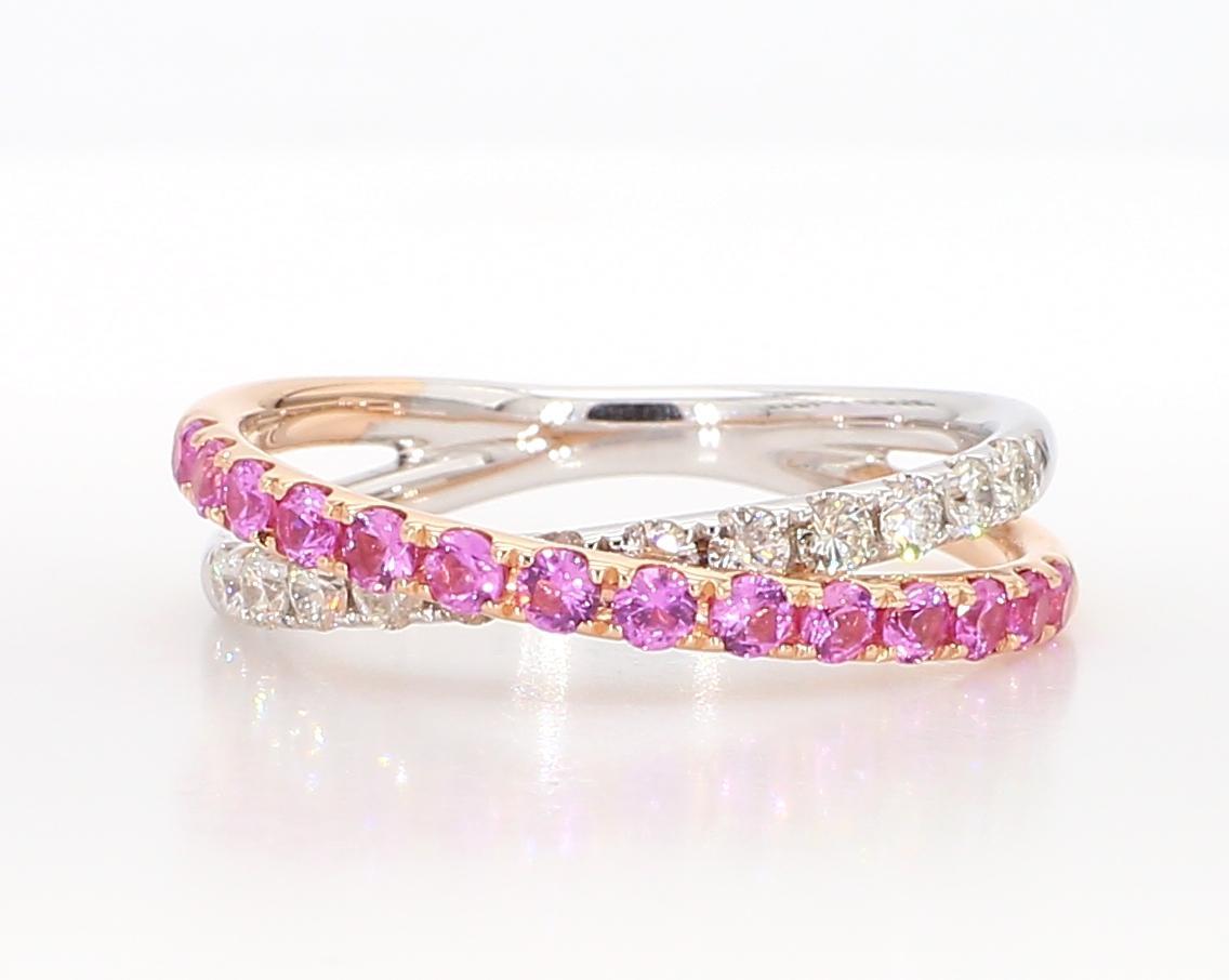 Contemporain Alliance en or avec saphir rond rose naturel et diamant blanc de 82 carat TW en vente