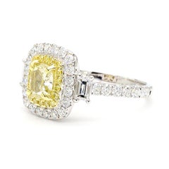 Anillo de cóctel de diamantes de fantasía amarillo claro de 2.01 quilates TW certificado por GIA