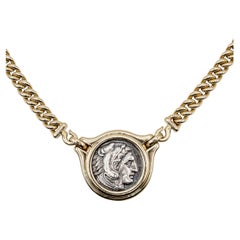 Collier vintage Bulgari en or 18 carats représentant une pièce de monnaie antique d'Alexandre le Grand, vers 1970
