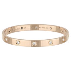 Bracelet « Love » Cartier en or rose 18 carats serti de 10 diamants, taille 17