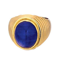 Sapphire and Yellow Gold Ring 2