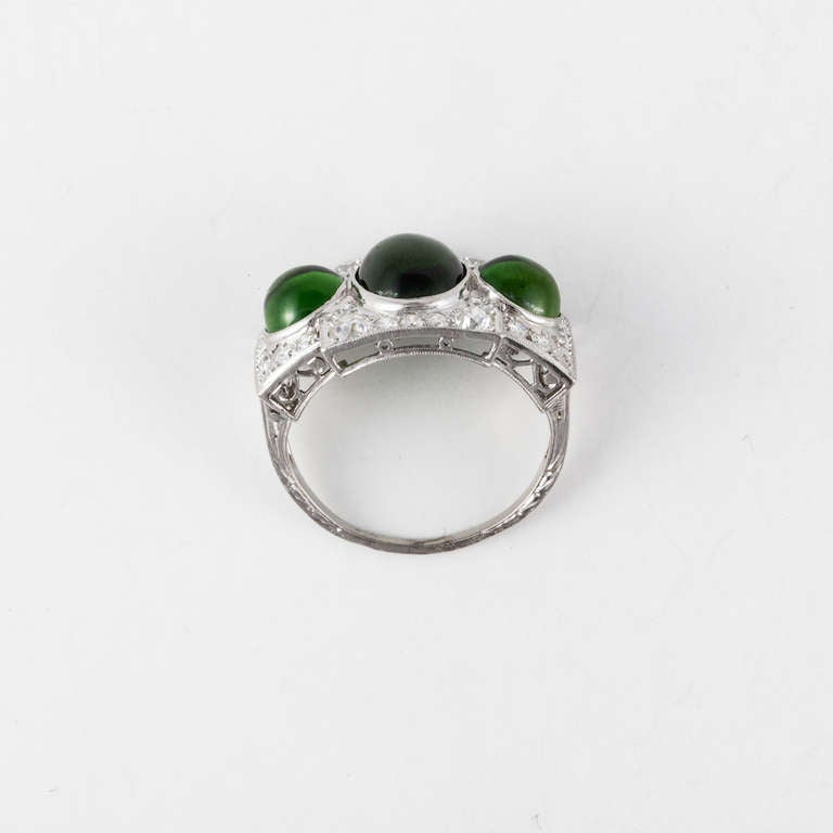 Women's Art Deco Three-Stone Chrome Diopside and Diamond Ring in Platinum For Sale