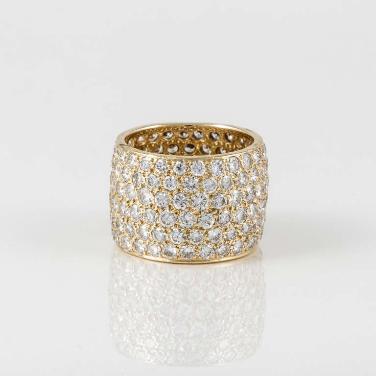 Round Cut Van Cleef & Arpels 18K Yellow Gold Wide Pavé Diamond Eternity Band For Sale