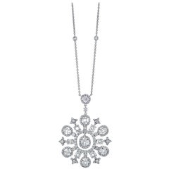 18K White Gold Necklace with a Snowflake Diamond Pendant