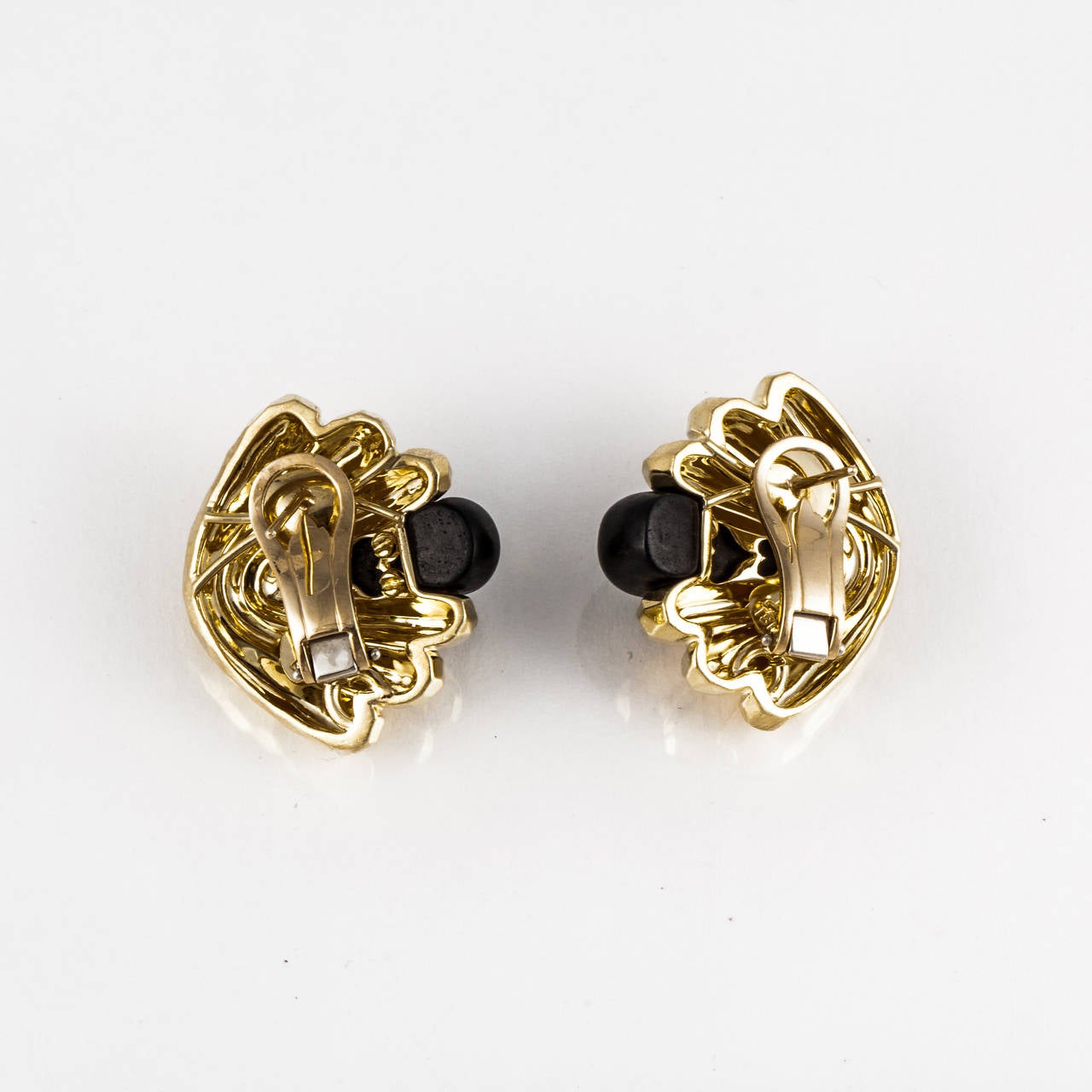 Estate Henry Dunay Ebony and Hammered 18K Gold Earrings For Sale at ...