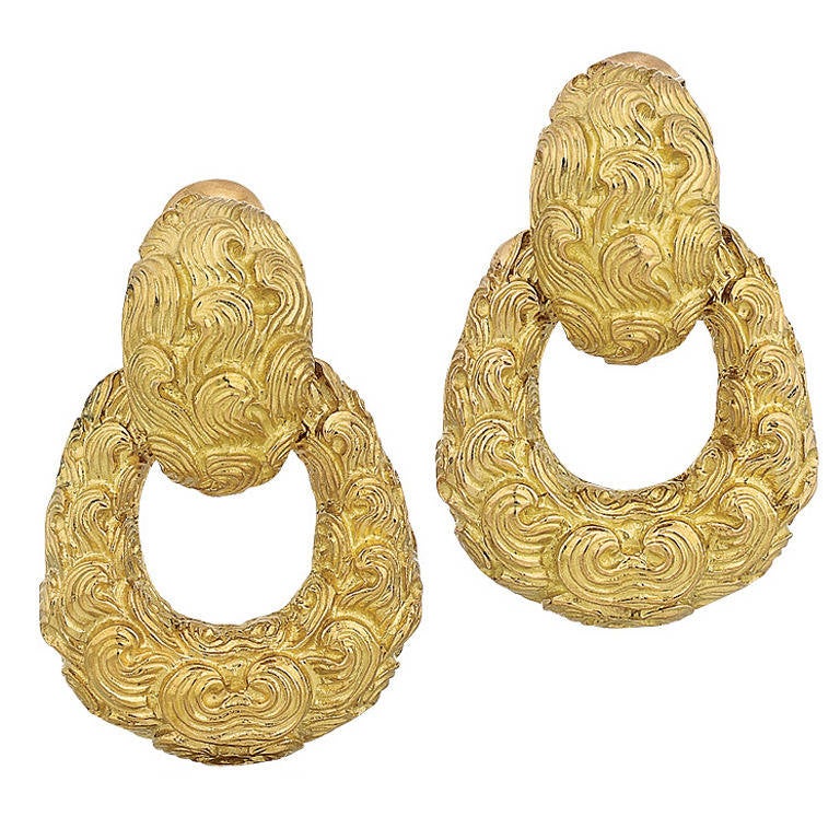 David Webb 18K Yellow Gold Doorknocker Earrings For Sale