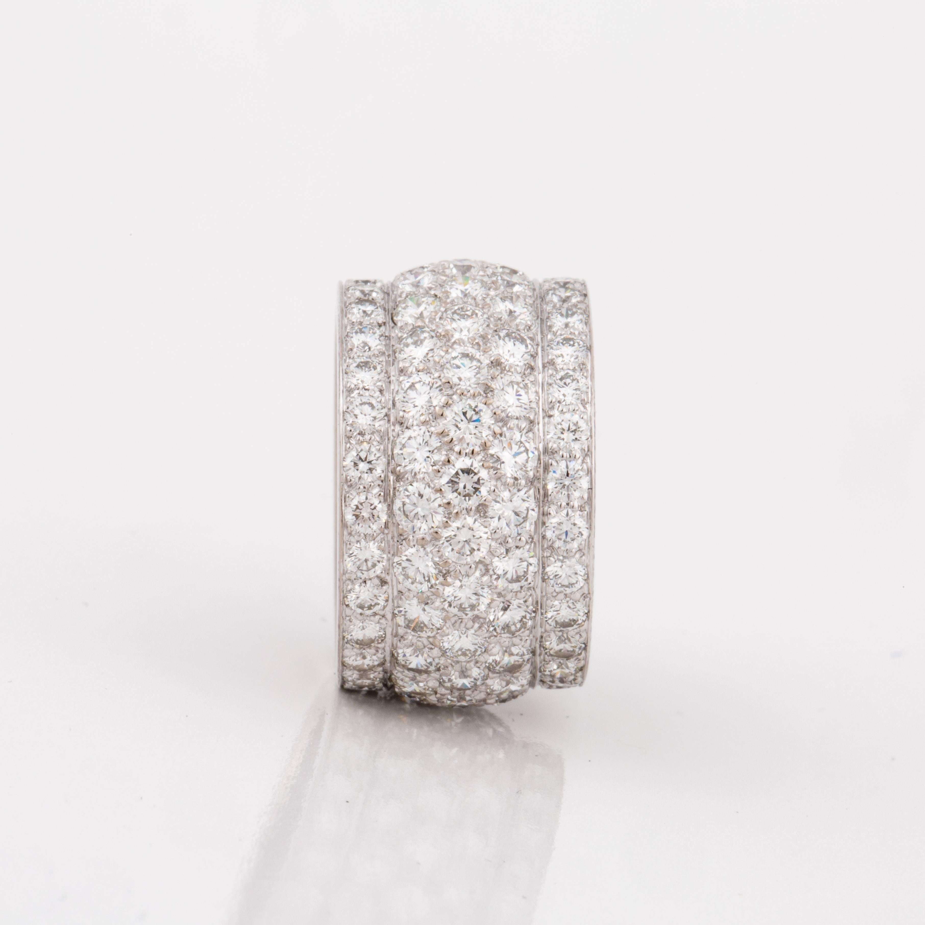 Taille ronde Cartier Bracelet Nigeria en or blanc 18 carats et diamants en vente