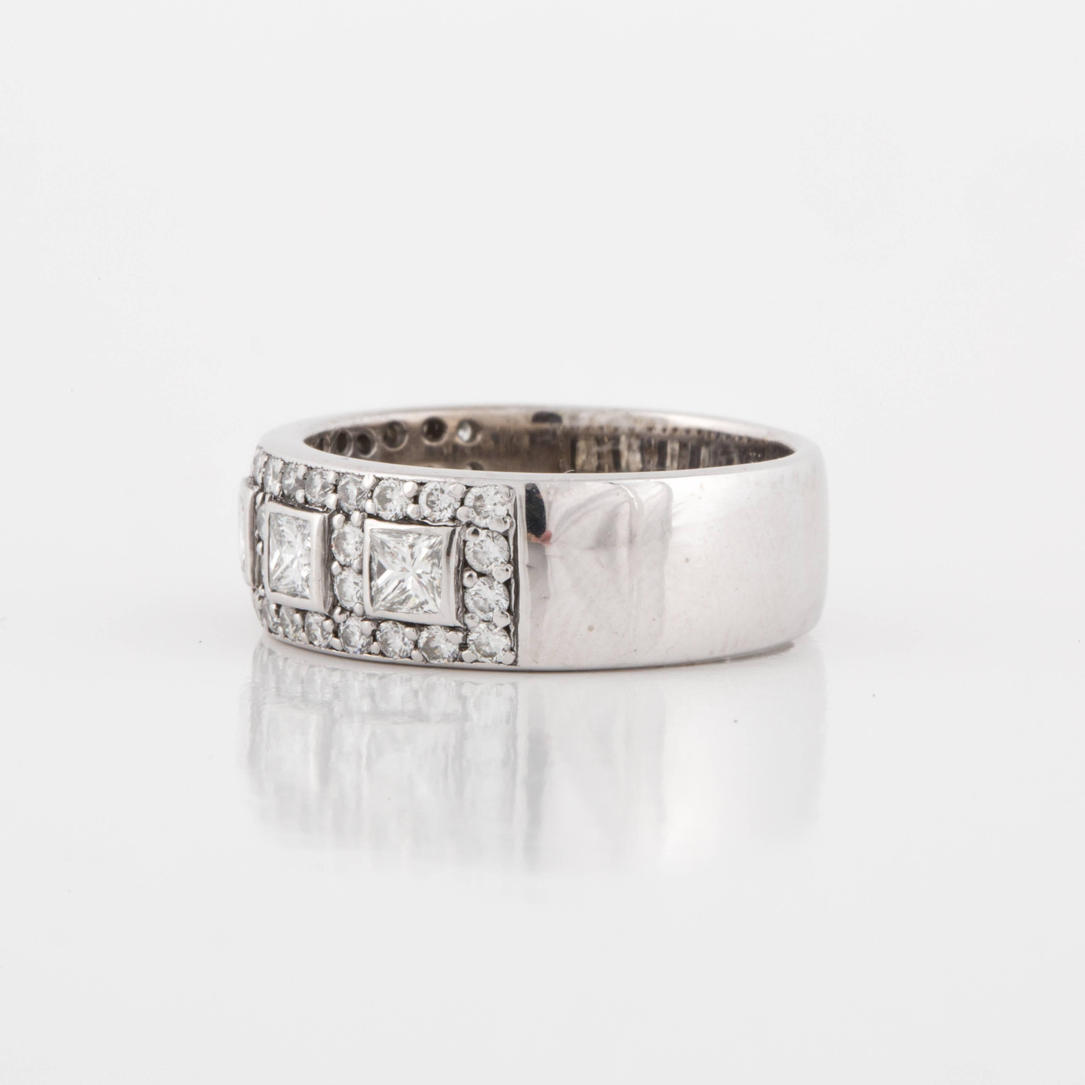 Princess Cut 18K White Gold Diamond Band 