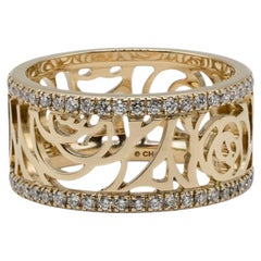 Chanel-Ring aus 18-karätigem Gold mit Camelia-Motiv, Ajour-Verzierung und rosa Diamanten