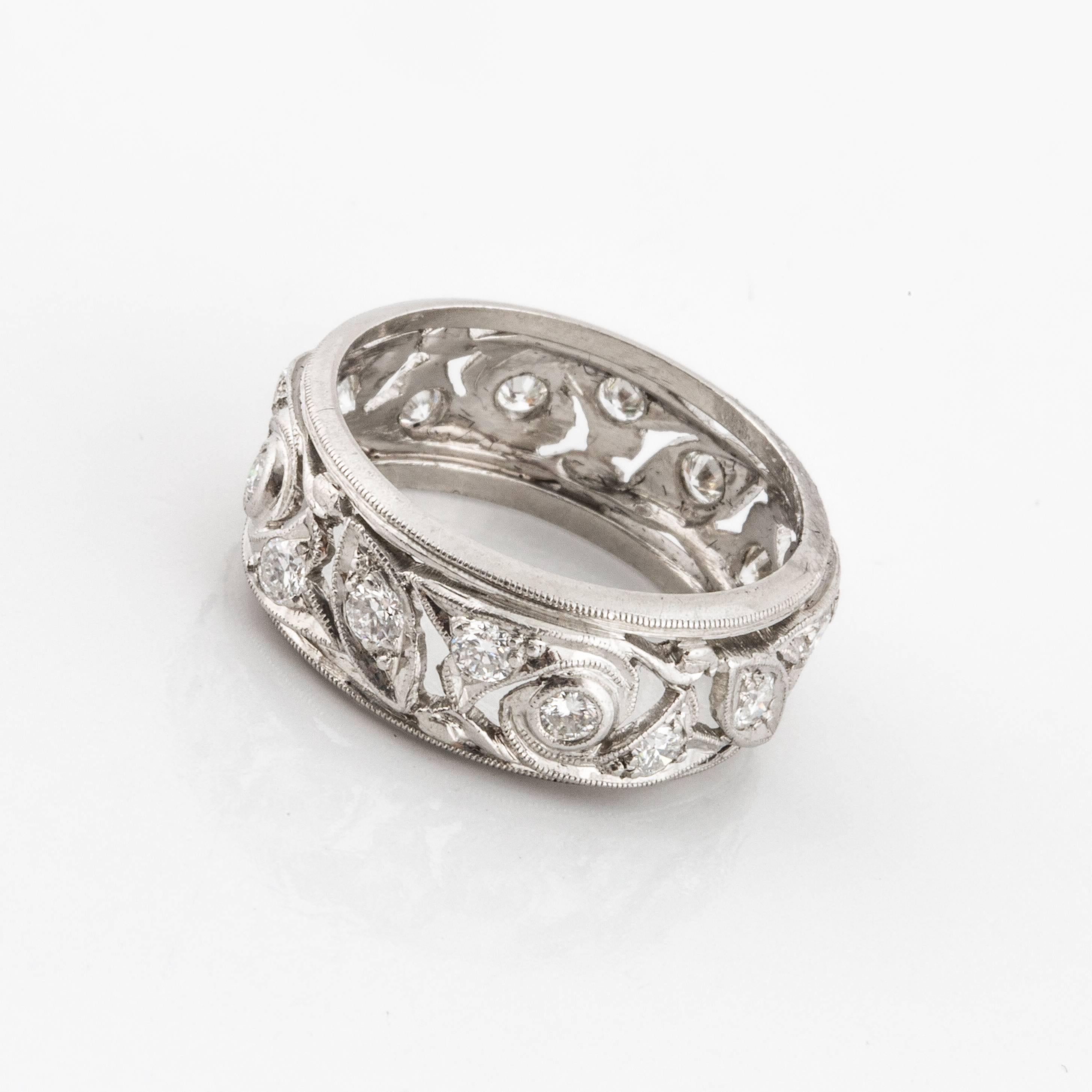 Art Deco Openwork Diamond Eternity Band in Platinum In Good Condition For Sale In Houston, TX